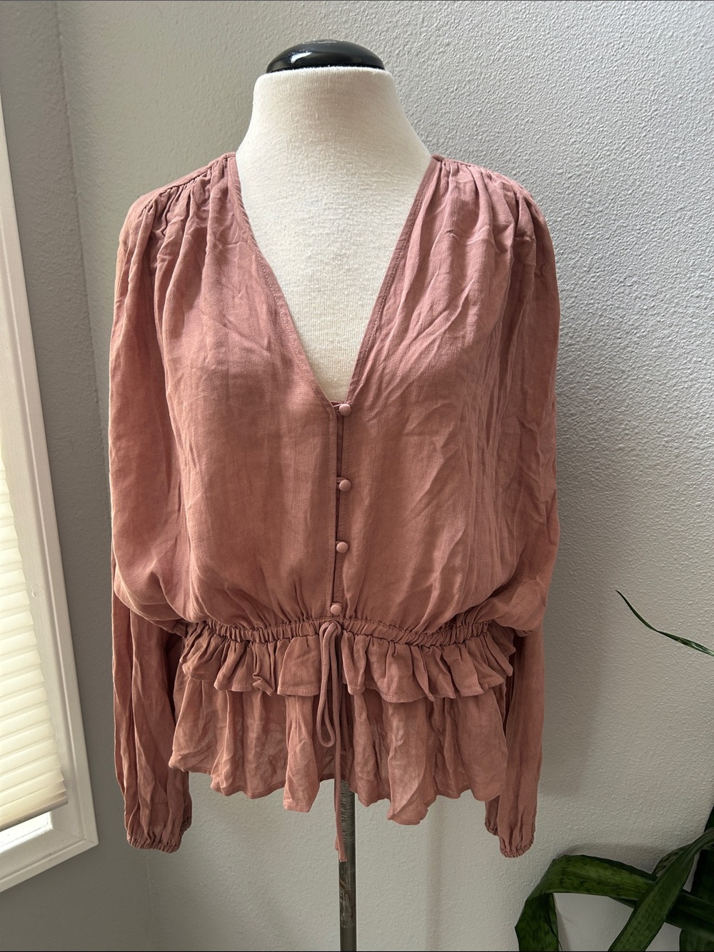 NWT MNG Suit Ruffled V-Neck Button Front Boho Blouse Dusty Rose L